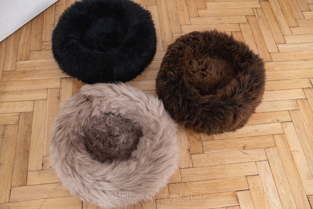 Round Natural Sheepskin Pet Bed - Greige-4