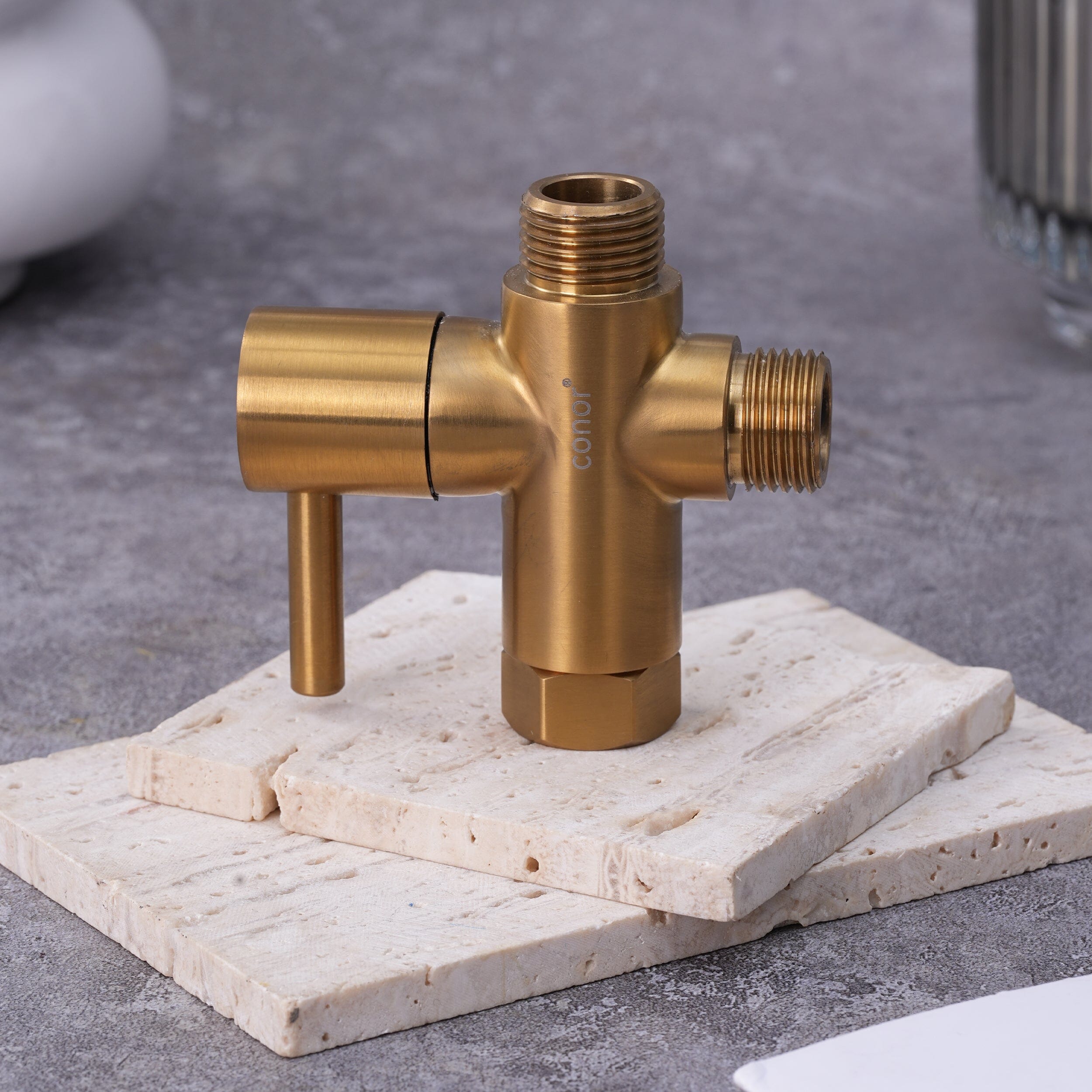 Conor T Adapter/T Valve Gold